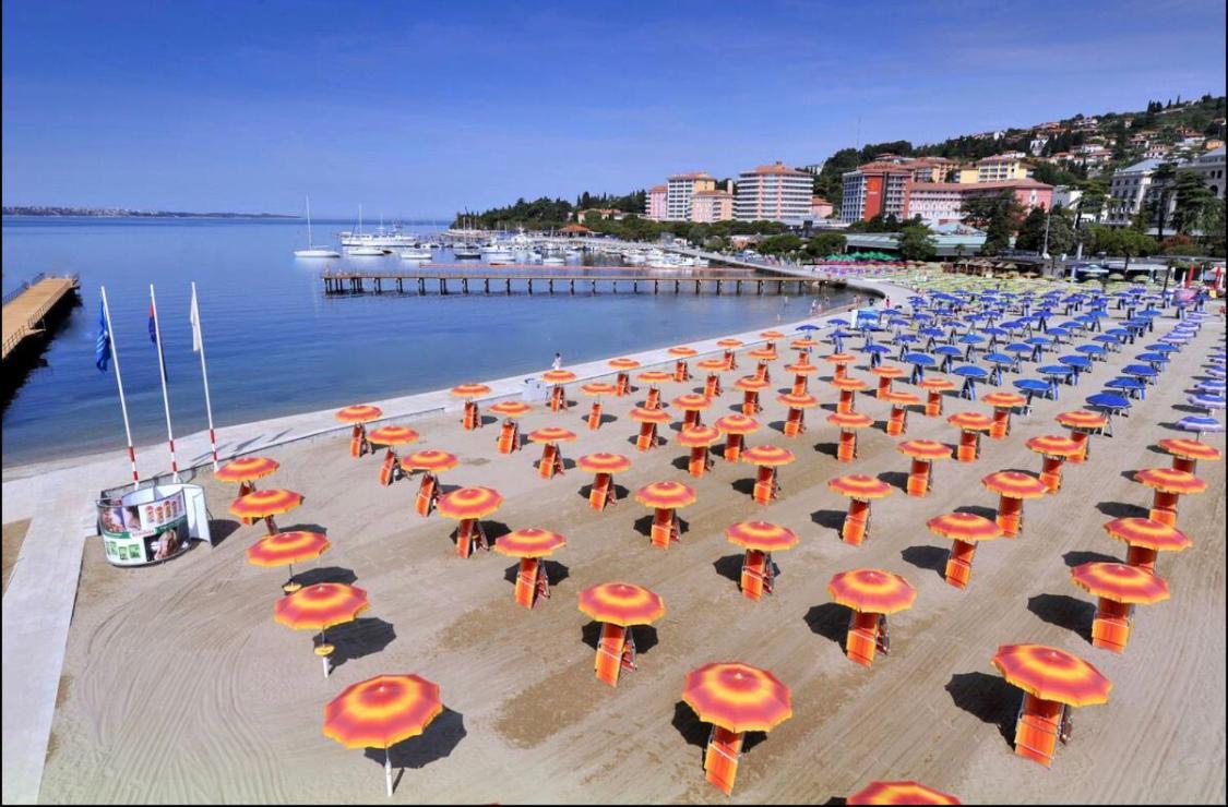 Hotel Stella Blue Floating House Portorož Zewnętrze zdjęcie