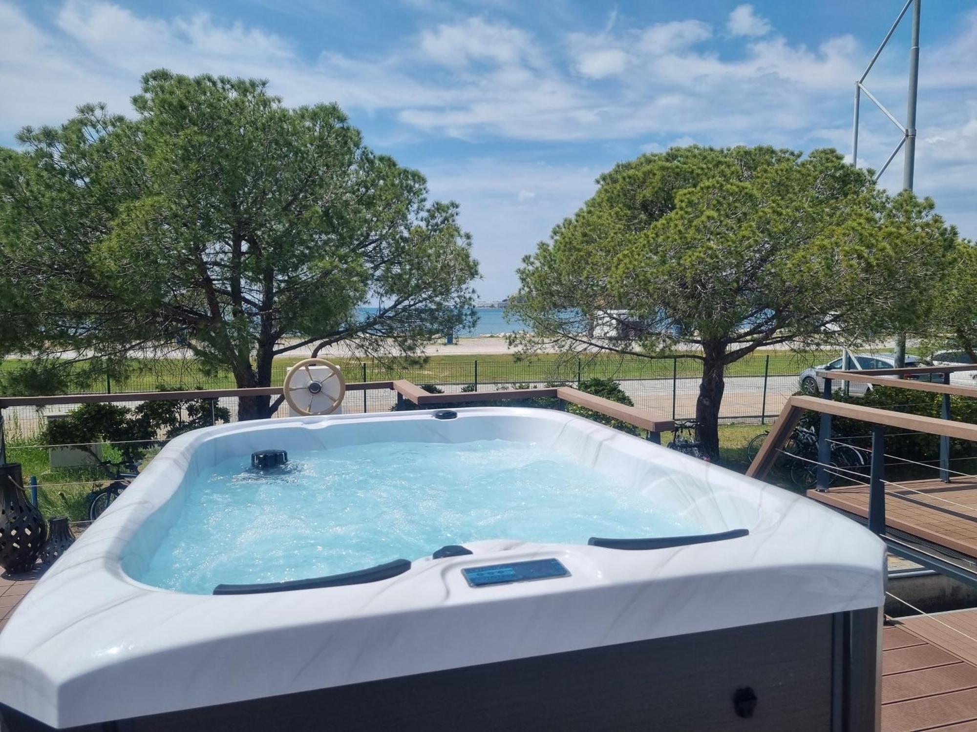 Hotel Stella Blue Floating House Portorož Zewnętrze zdjęcie